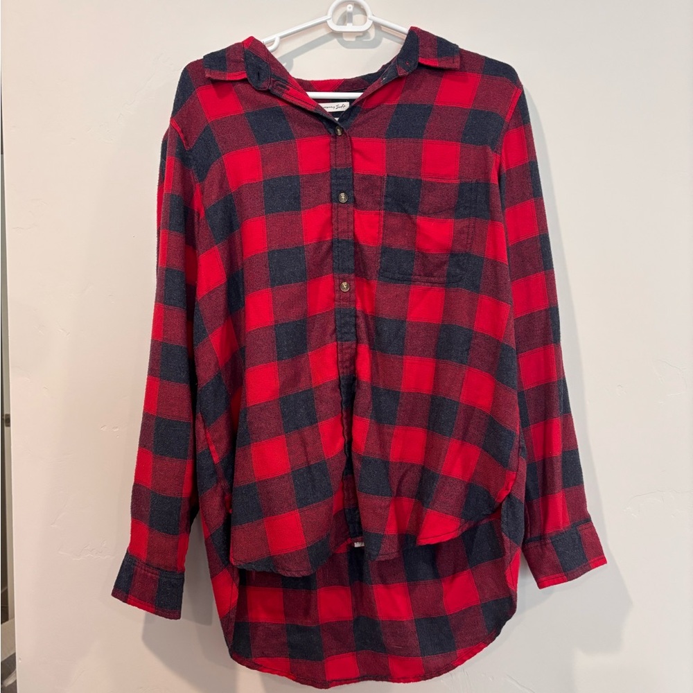 American Eagle Outfitters Red and Black Plaid Shirt